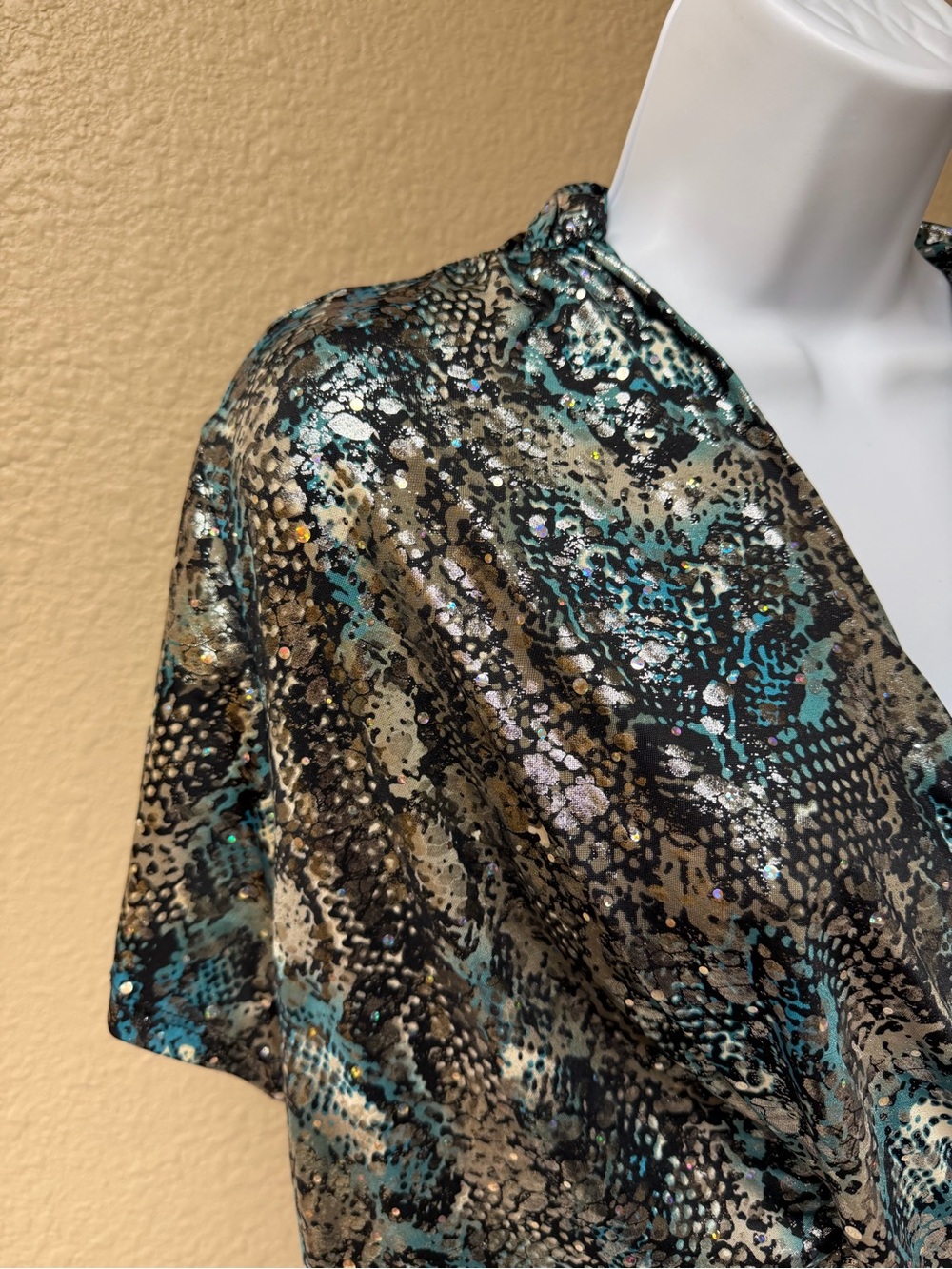 4/$20 dressbarn Teal, Black & Silver Metallic Snake-Print Short Sleeve Blouse - Picture 2 of 7